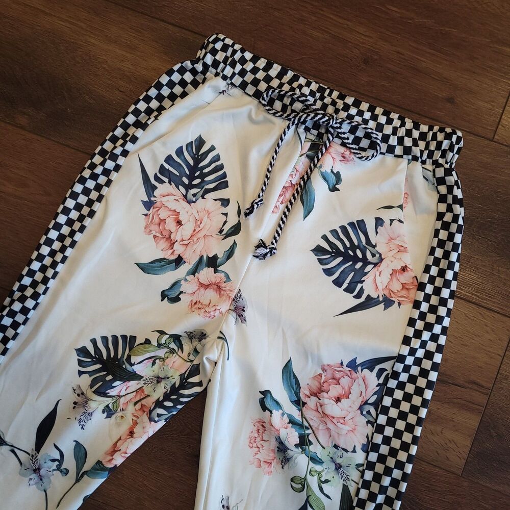 Floral Checkered Stripe Elastic Waist Pants Pull On Pockets Hot & Delicious NEW